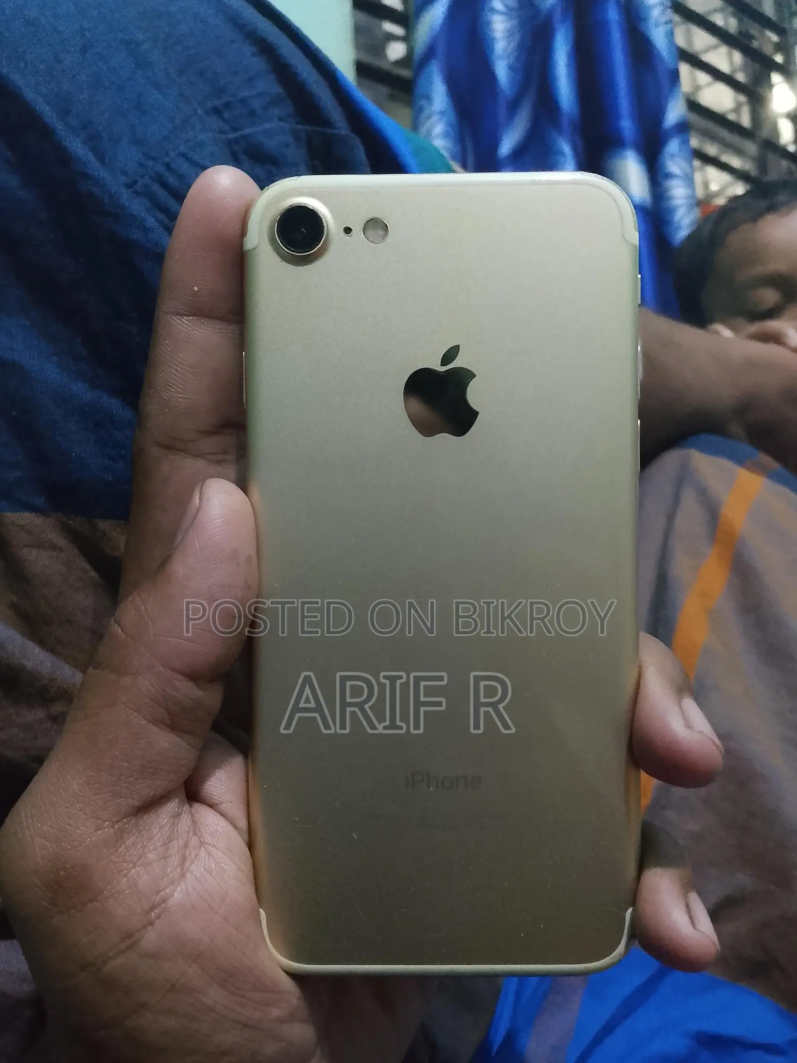 Apple iPhone 7 . (Used)