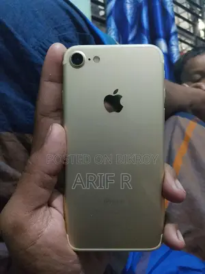 Apple iPhone 7 . (Used)