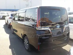 Toyota Esquire GIP Pack. 2020