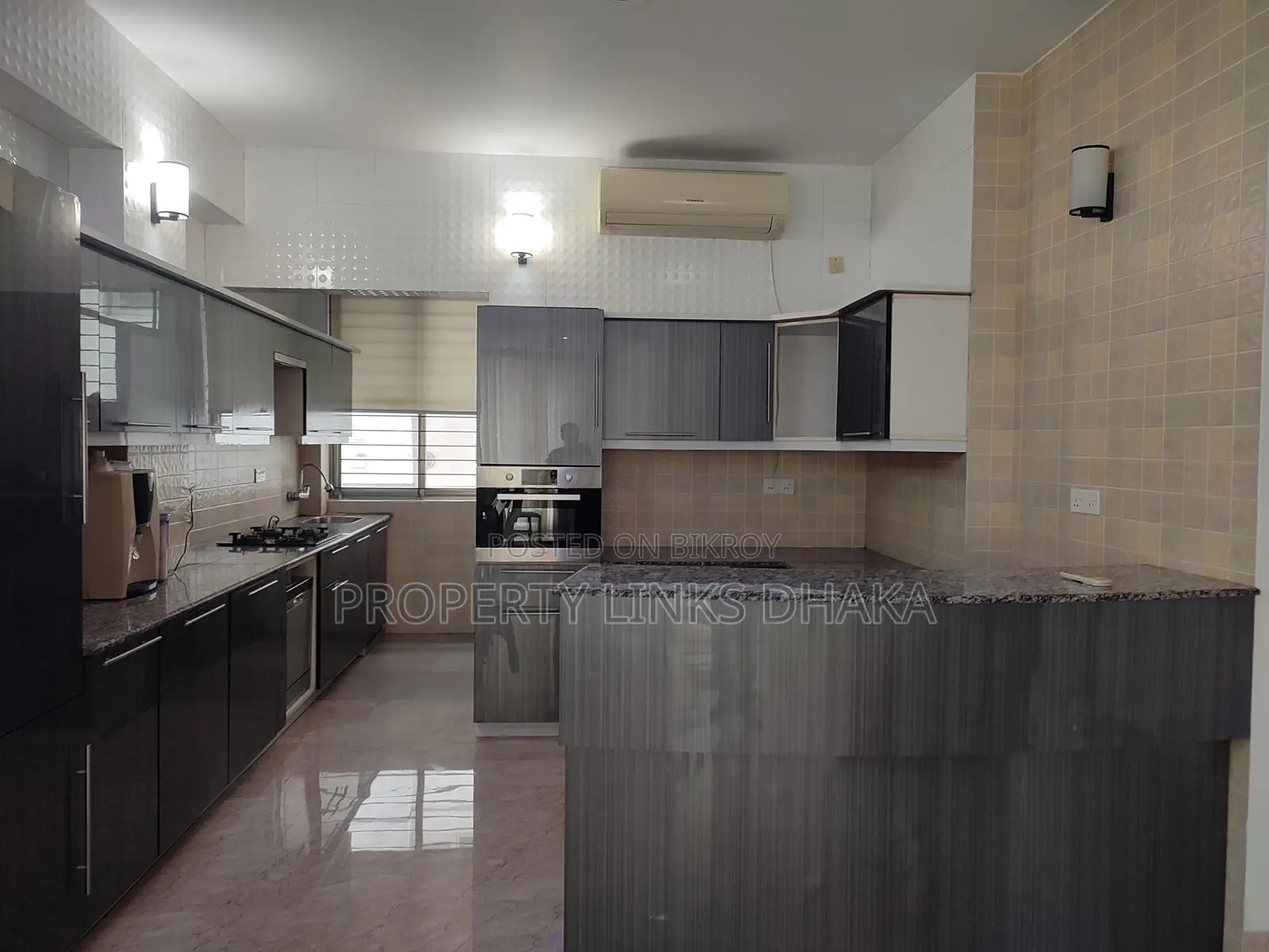 Baridhara Diplomatic Luxurious Flat