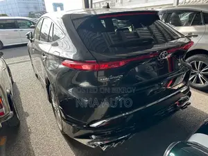 Toyota Harrier Hybrid 2021