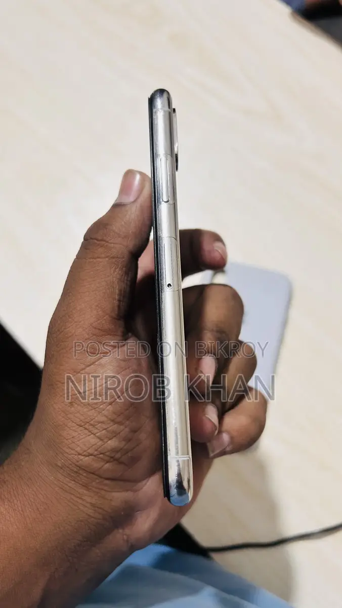 Apple iPhone XS 64 (Used)