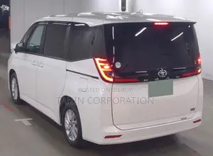 Toyota Noah Hybrid G 2 Door PW 2022