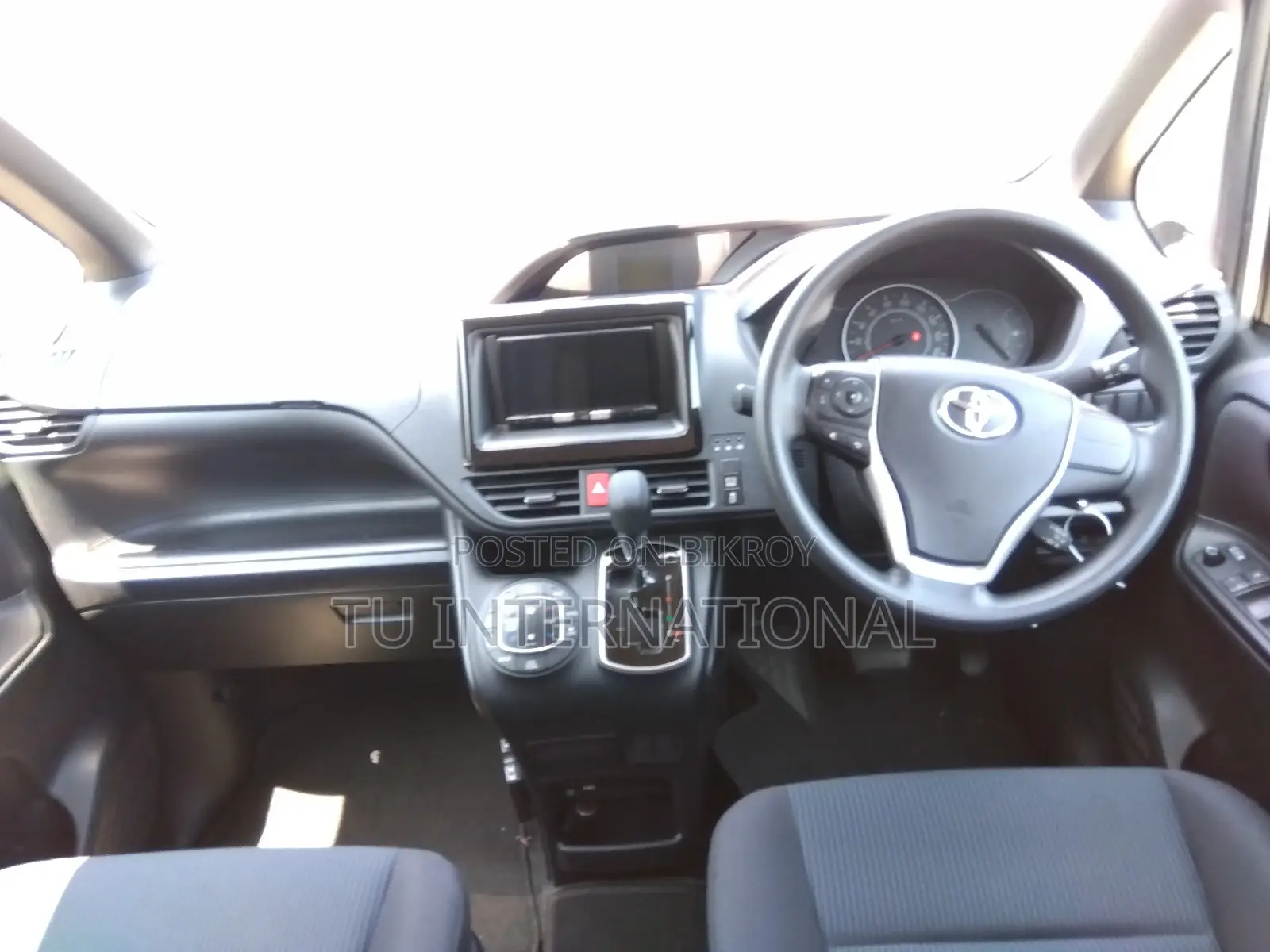 Toyota Noah x smart package 2021