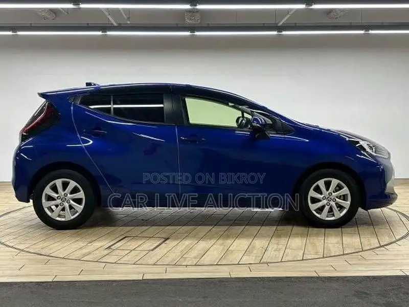 Toyota Aqua hybrid 2021