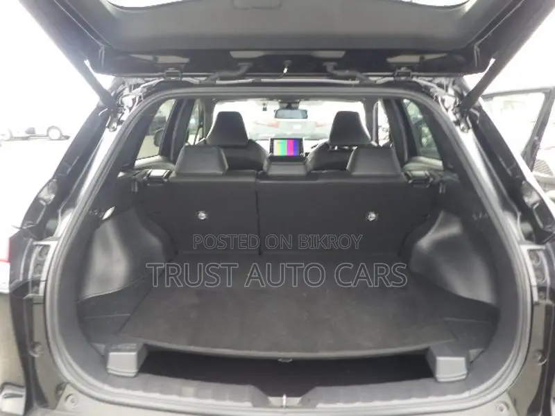 Toyota Corolla Cross Z LEATHER ,BODYKIT 2023