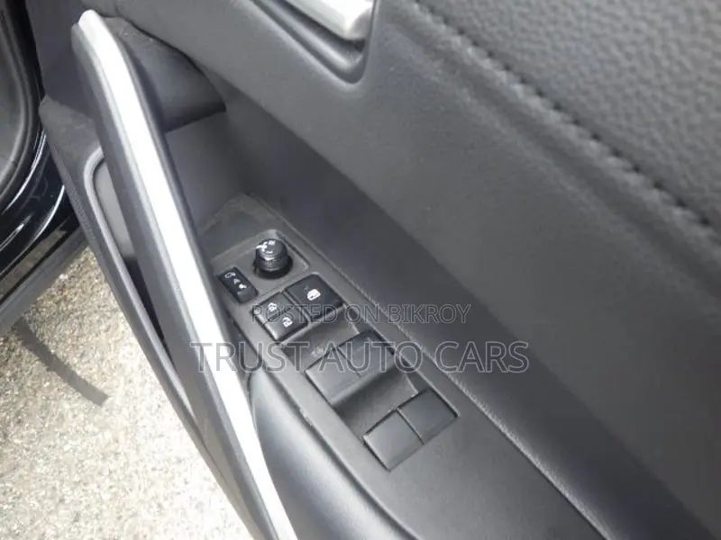 Toyota Corolla Cross Z LEATHER ,BODYKIT 2023