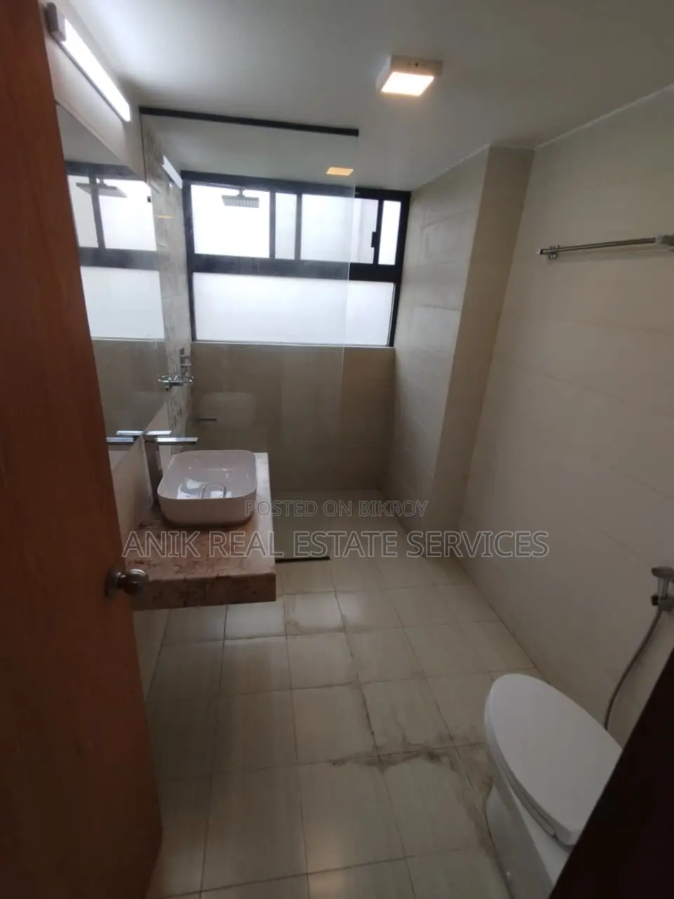New Modern 4900 Sft Un Farnised Flat Rent At Gulshan 2