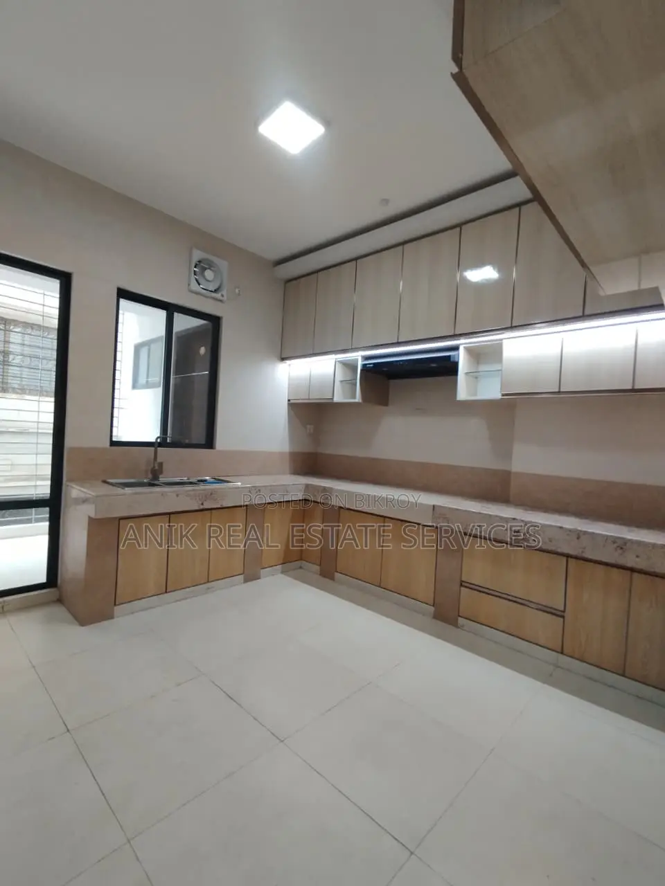 New Modern 4900 Sft Un Farnised Flat Rent At Gulshan 2