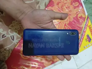 Samsung Galaxy A20 3/32 (Used)