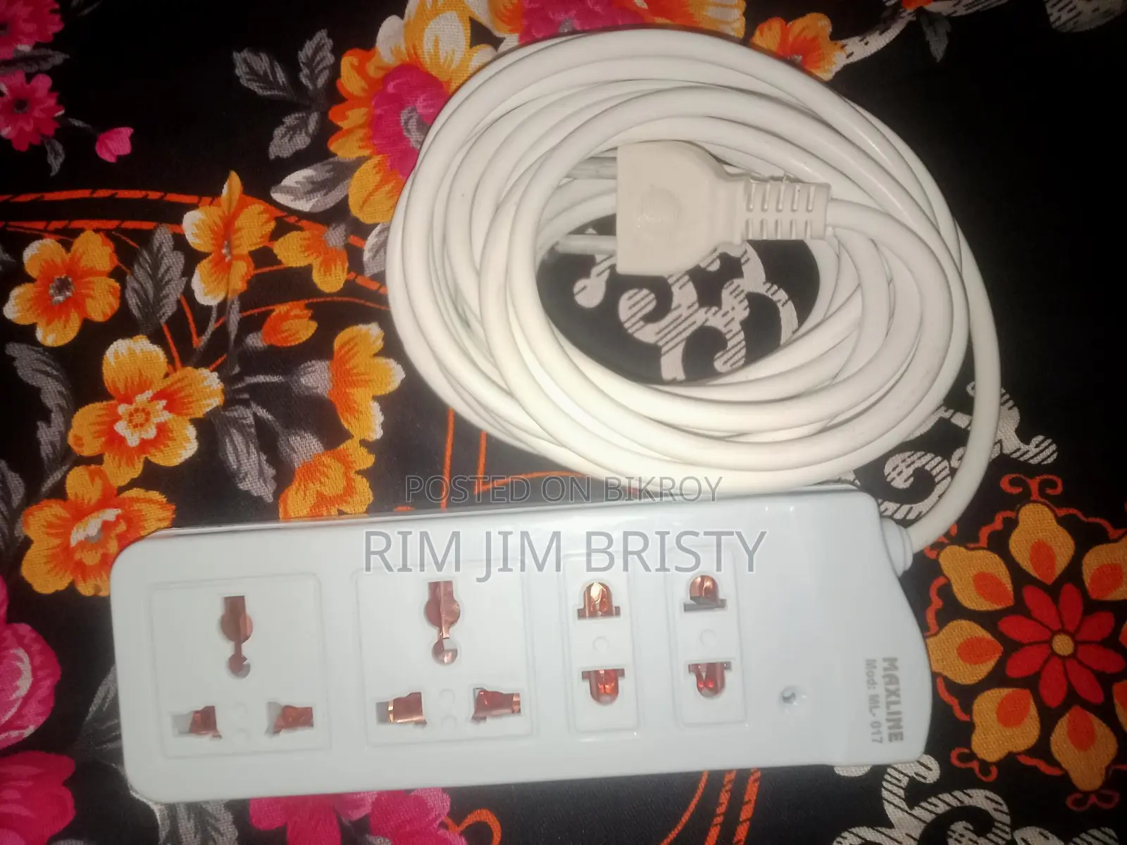 Multi-plug 4 Socket, 2/3 Pin 20 Feet Wire