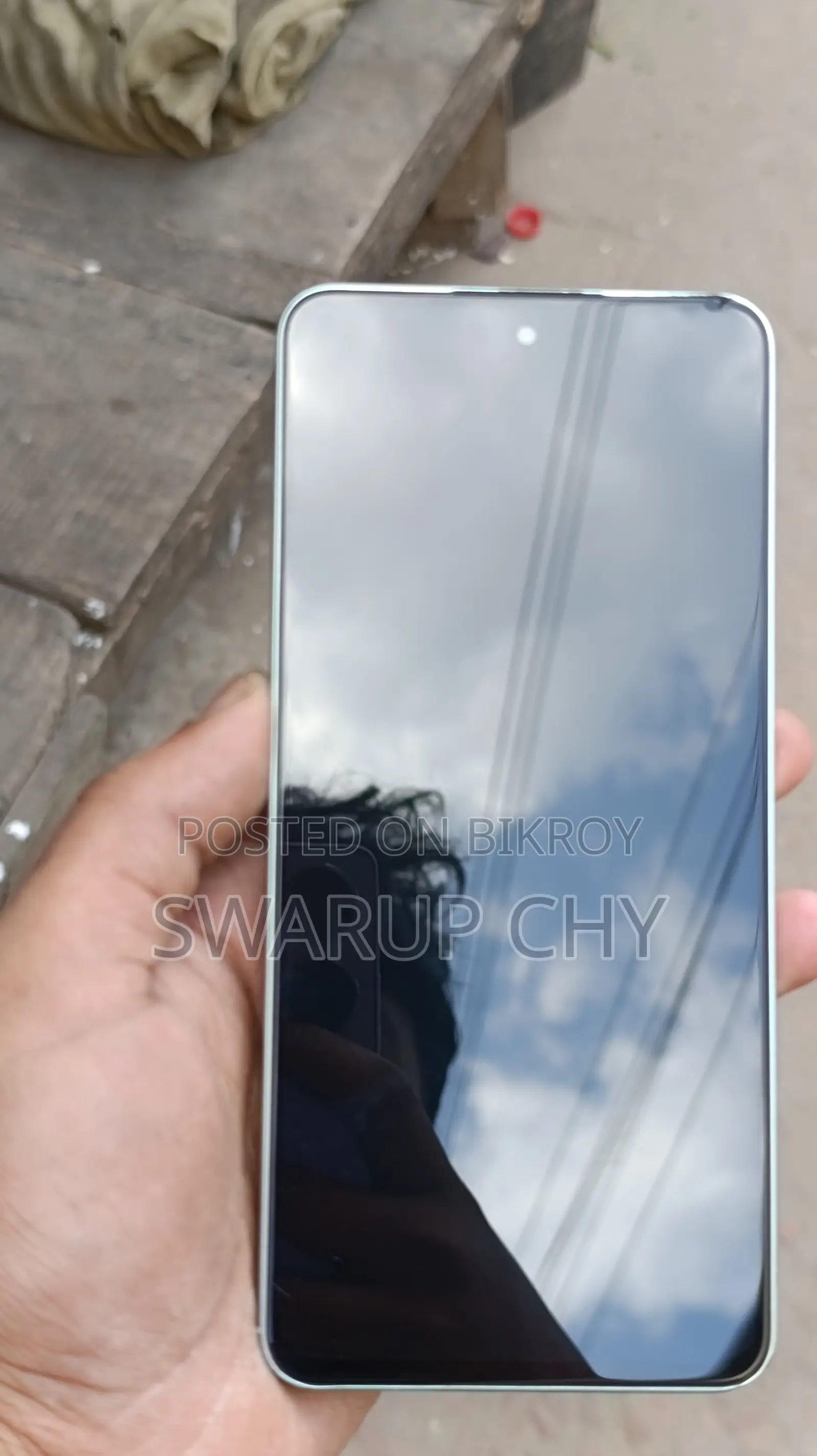 Realme (Used)