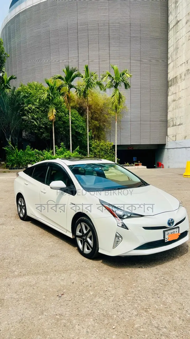 Toyota Prius sun roof 2016