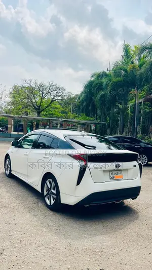 Toyota Prius sun roof 2016