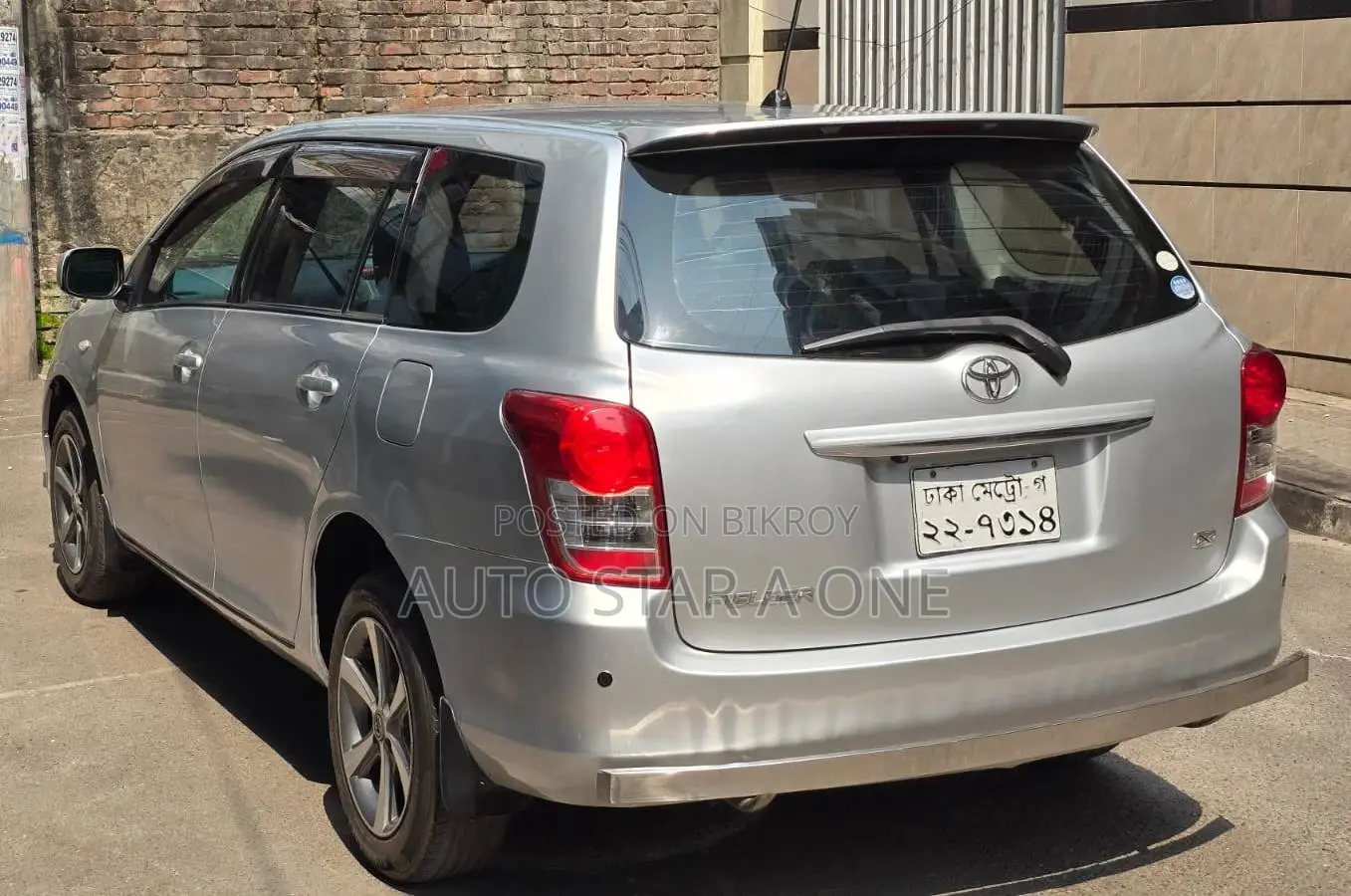 Toyota Axio Fielder X Octane 2011