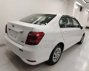 Toyota Axio HYBRID 2020