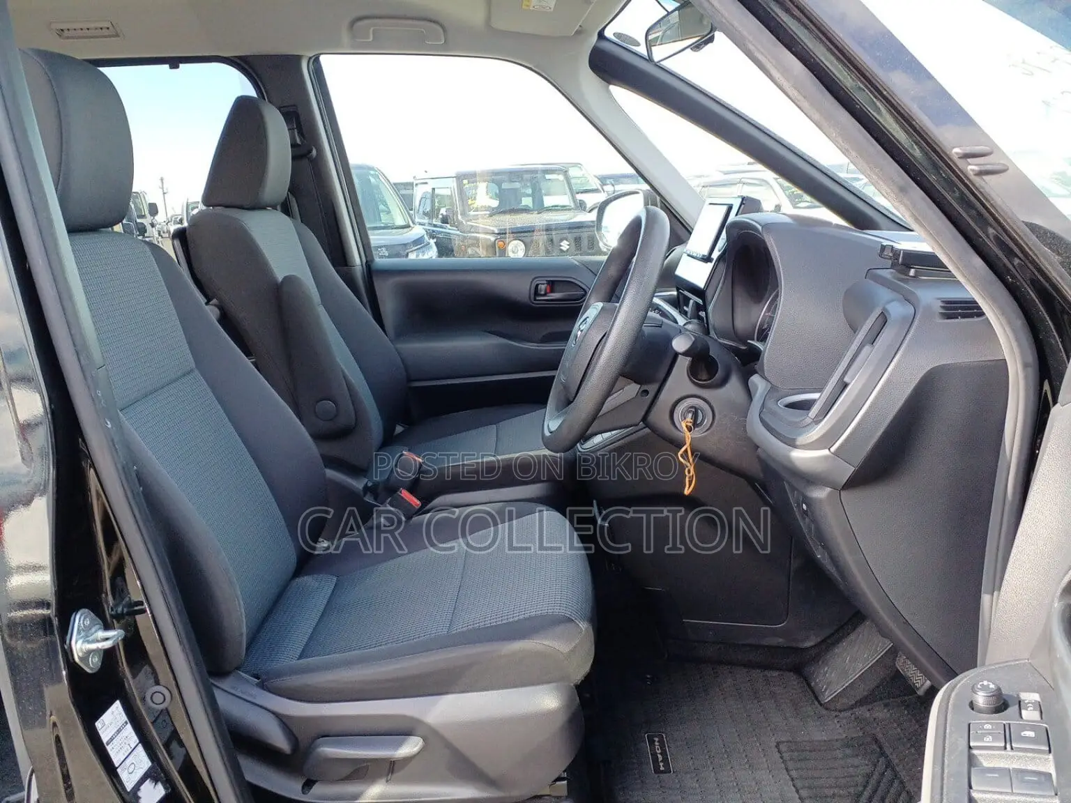 Toyota Noah X 2022