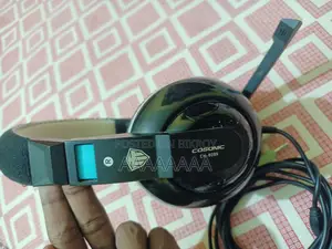 ওয়্যার্ড হেডসেট