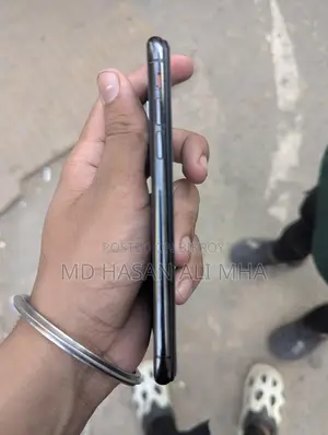 Apple iPhone XS (Used) - Parts Needed