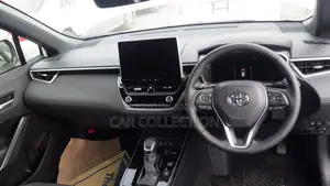 টয়োটা করোলা ক্রস জেড লেদার এইচভি পার্ল ২০২৬