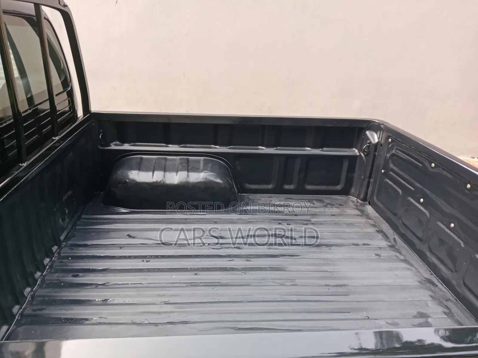 Toyota Hilux double cabin pickup 2014