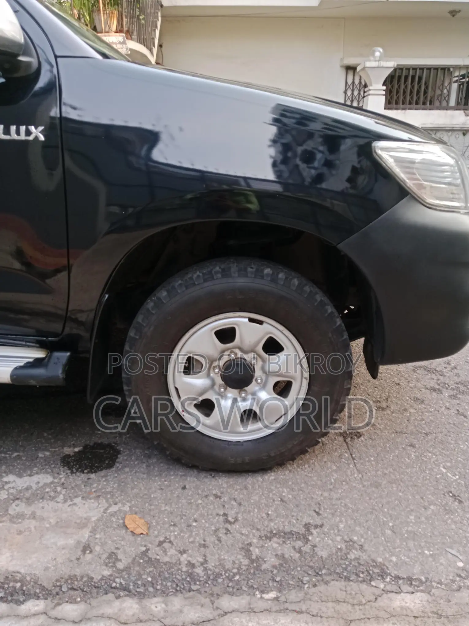 Toyota Hilux double cabin pickup 2014