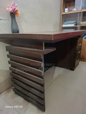 ২'৫"/৫' কম্পিউটার অফিস টেবিল