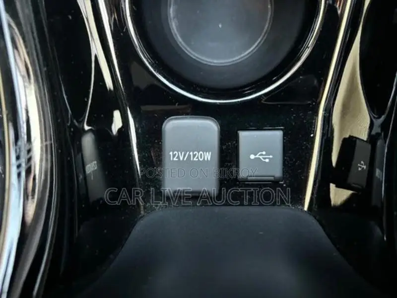Toyota Prius Prime PHEV 2021