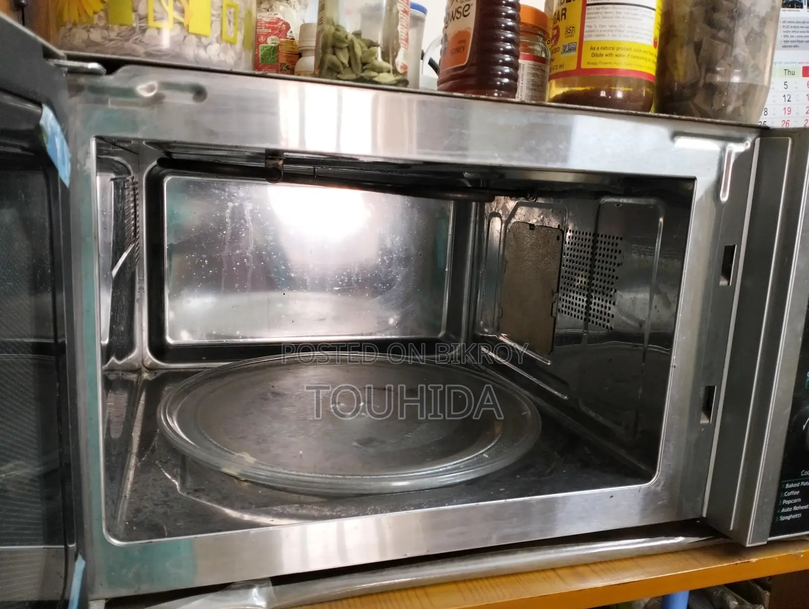 30-Liter Microwave Convection