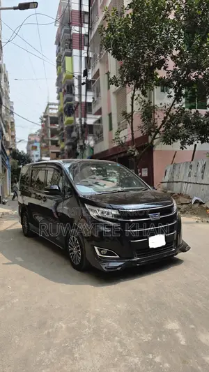 Toyota Noah X package 2018