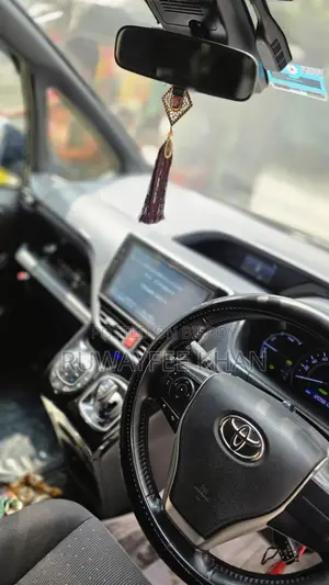 Toyota Noah X package 2018
