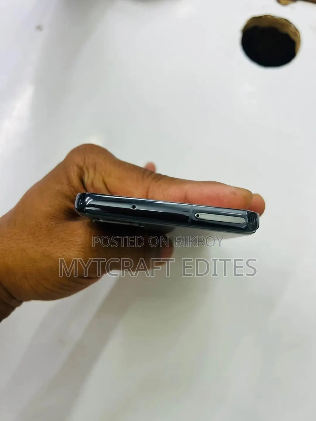 Samsung Galaxy S20 Plus 12/128gb (Used)