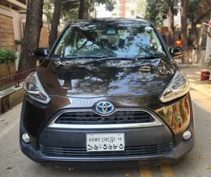 Toyota Sienta 2017