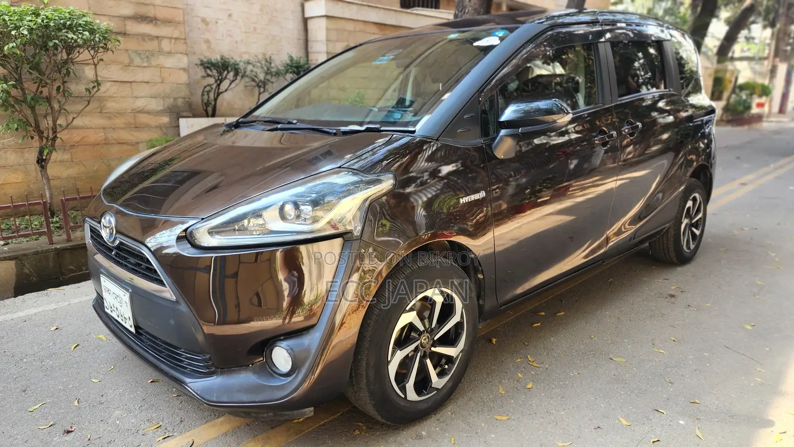 Toyota Sienta 2017