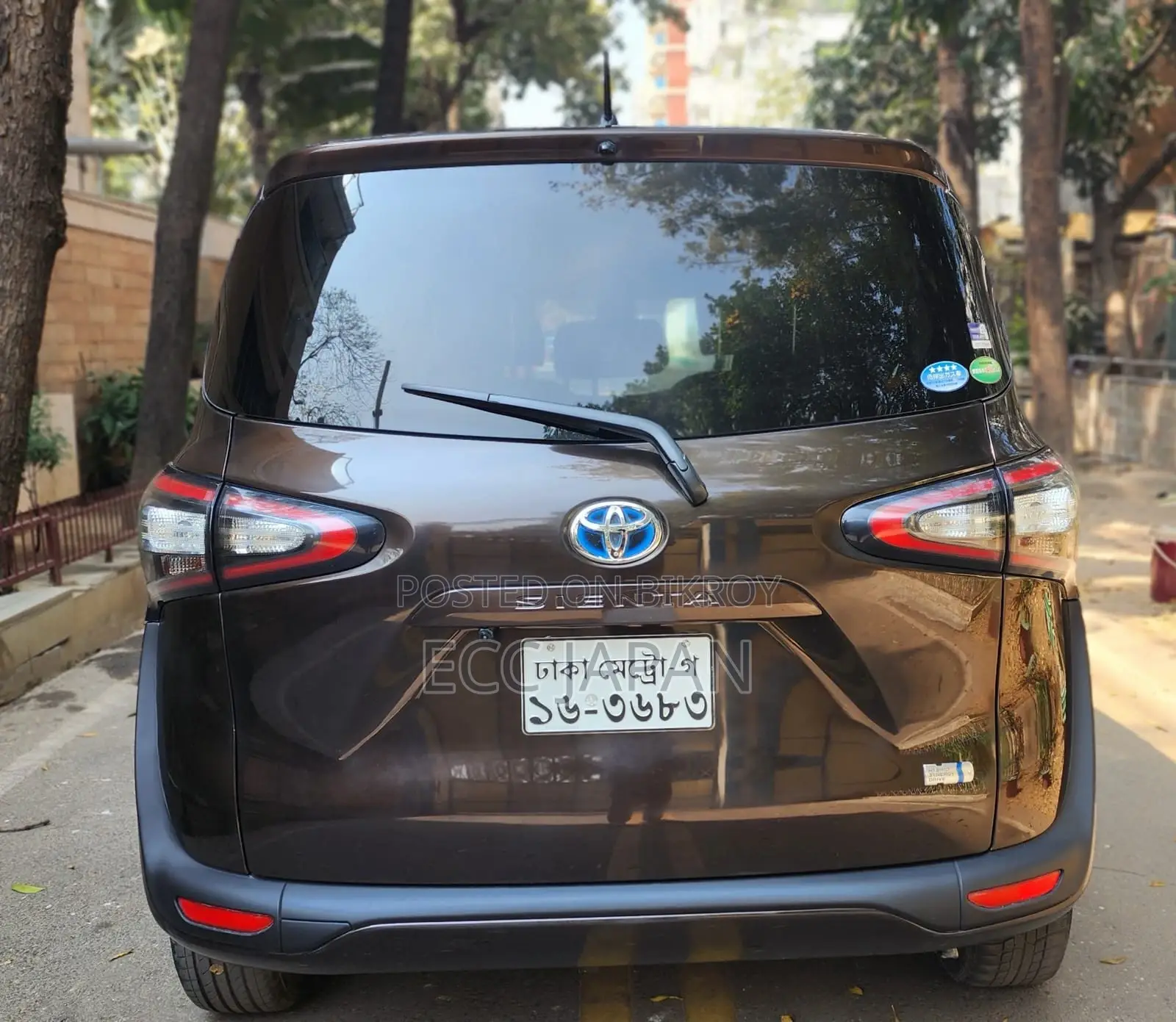 Toyota Sienta 2017