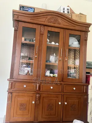 শোকেস বিক্রির জন্য