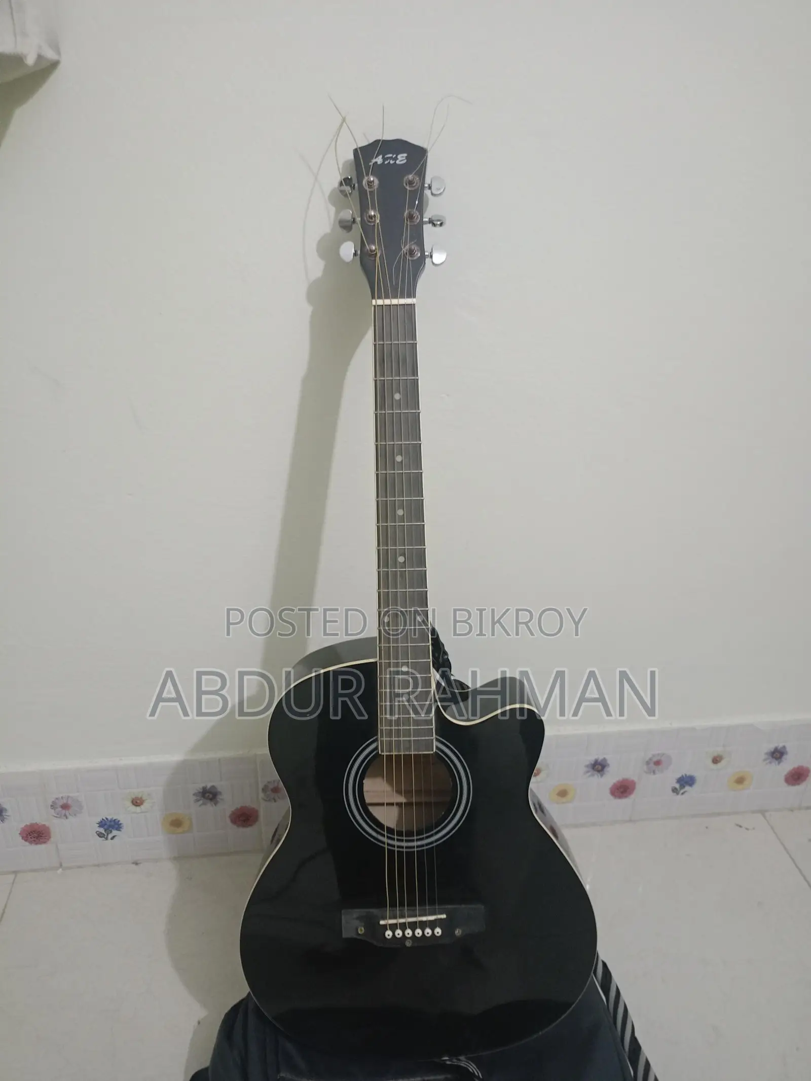 Axe 52c Acoustic Guitar for Sale