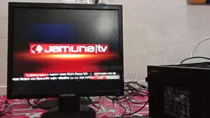 Full Set PC Core i3 3rd Gen SSD 120GB 4GB RAM 17" Square Monitor