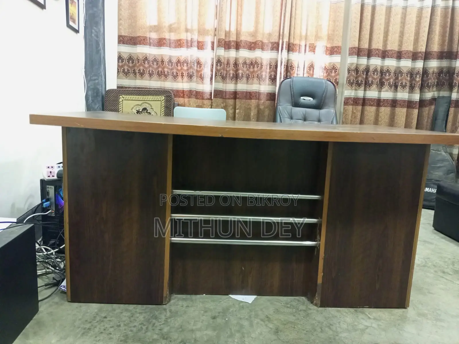 টেবিল বিক্রয়