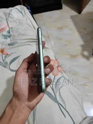 Apple iPhone 11 (Used)