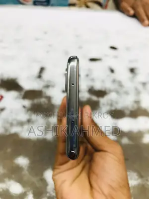 Samsung Galaxy S20 (Used)