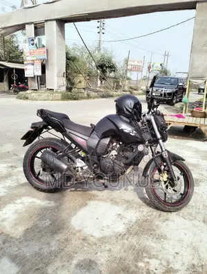Yamaha FZS fz-s v1 2012