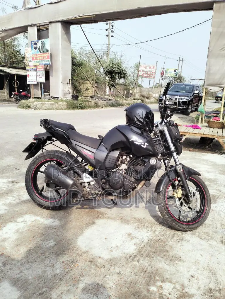 Yamaha FZS fz-s v1 2012