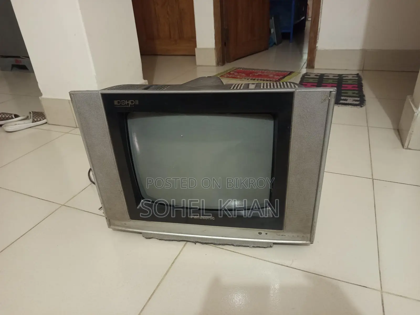 14" Color TV