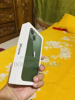 Apple iPhone 13 (Used)