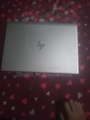বিক্রয়ের জন্য ল্যাপটপ