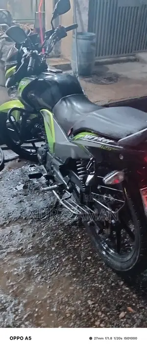 TVS Stryker . 2019