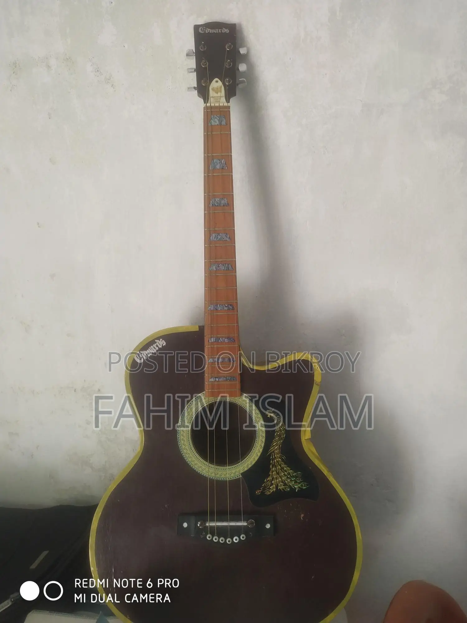 গিটার বিক্রির জন্য
