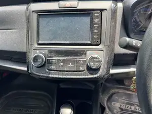 Toyota Axio HYBRID EX 2020