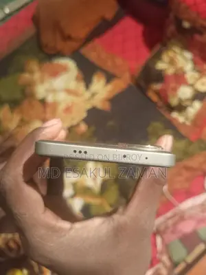 Xiaomi Poco f6 5g 8/256 (Used)
